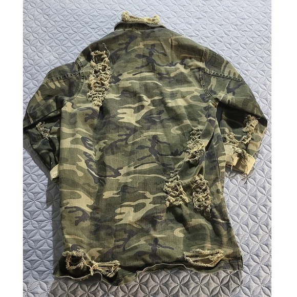 Fashion Nova Camo Jacket Distressed Ripped Military Button Down Green Size XSS - Picture 4 of 14